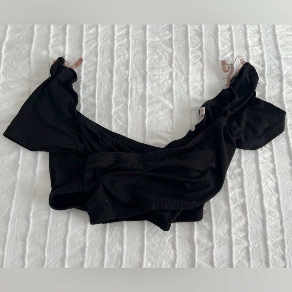Black layered short sleeve crop top size small